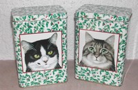 1 Boîte en métal noël avec 2 chats